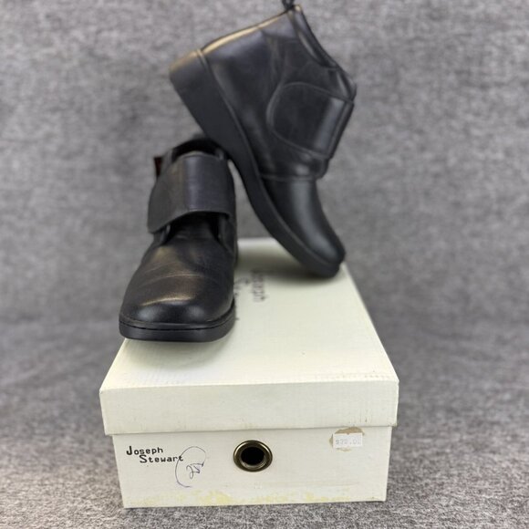 ✅Joseph Stewart Black Leather Fleece Lined Ankle Booties Women's 7 Wide*PEELING - Picture 3 of 11